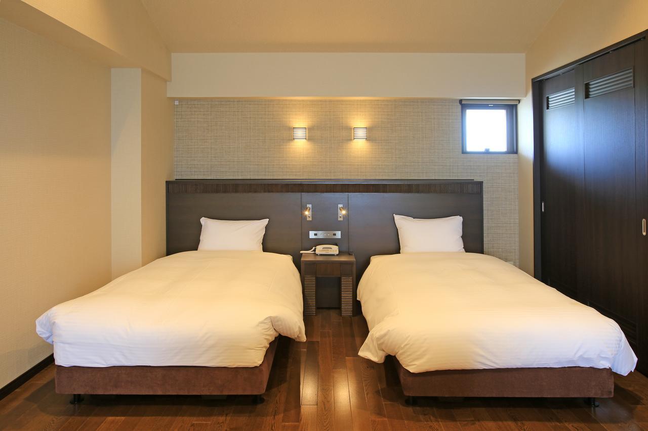 แกรนดิริโอ รีสอร์ต อิชิงะกิจิมะ วิลลา การ์เดน Hotel Ishigaki  ภายนอก รูปภาพ