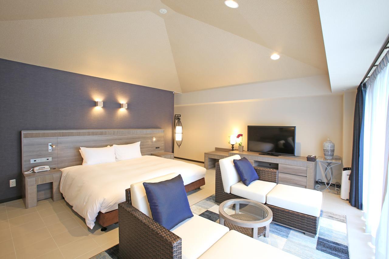 แกรนดิริโอ รีสอร์ต อิชิงะกิจิมะ วิลลา การ์เดน Hotel Ishigaki  ภายนอก รูปภาพ
