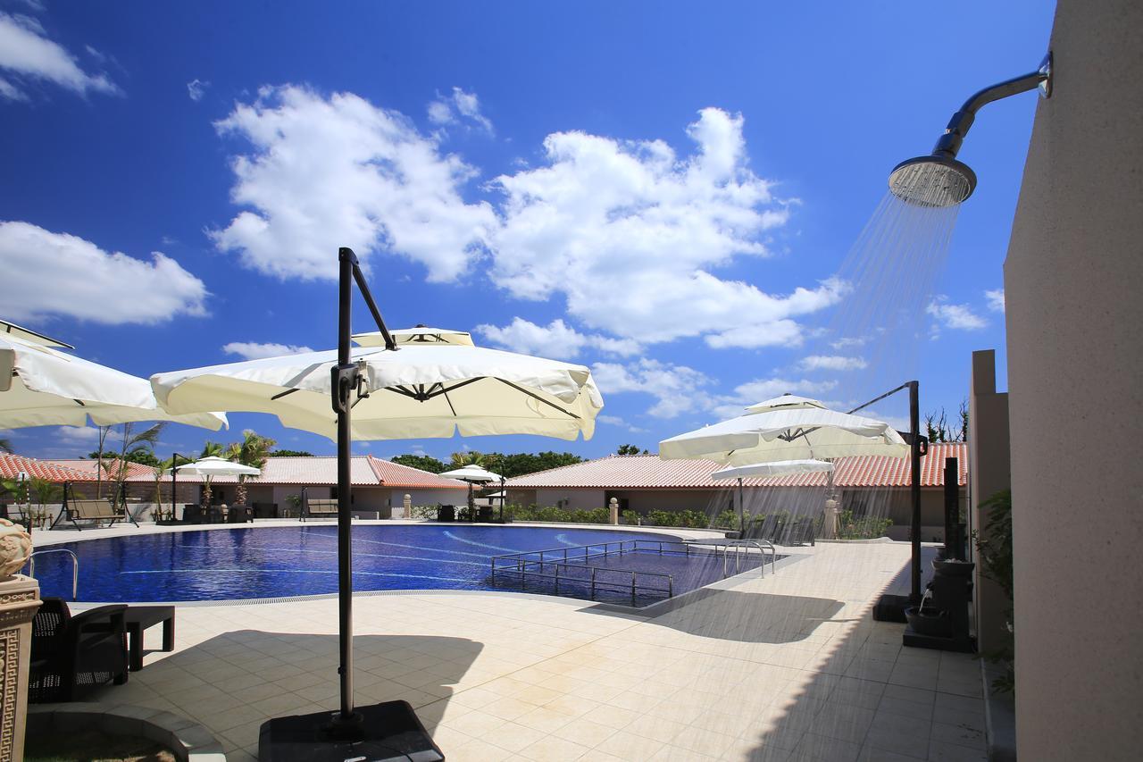 แกรนดิริโอ รีสอร์ต อิชิงะกิจิมะ วิลลา การ์เดน Hotel Ishigaki  ภายนอก รูปภาพ